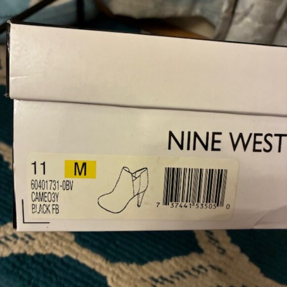 Nine West Women's Cameo3Y Black Faux Suede 3.5" heel Booties Dressy Size 11 - Picture 8 of 14